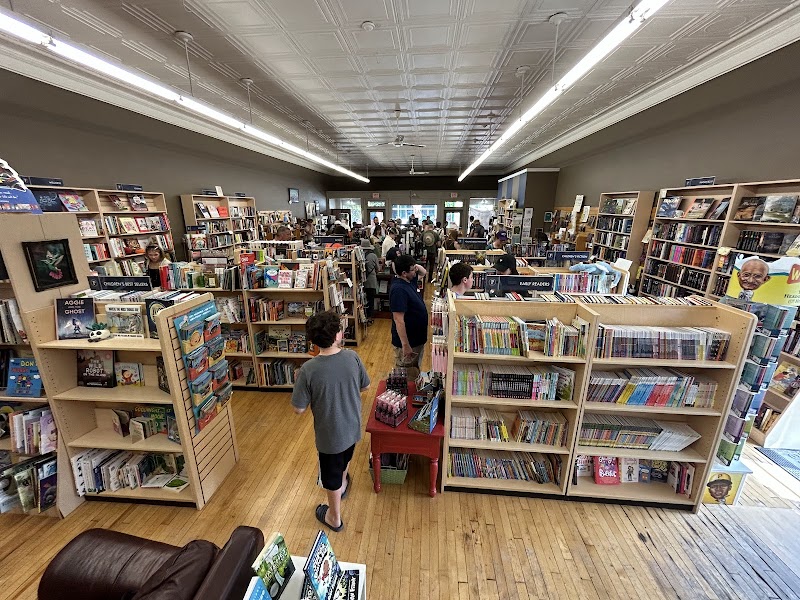 Paragraphs Bookstore