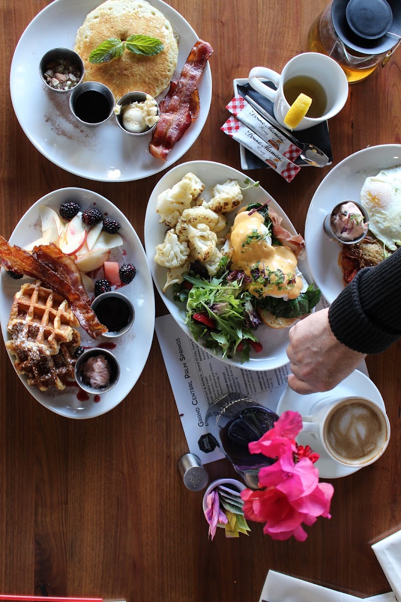 GRAND CENTRAL PALM SPRINGS