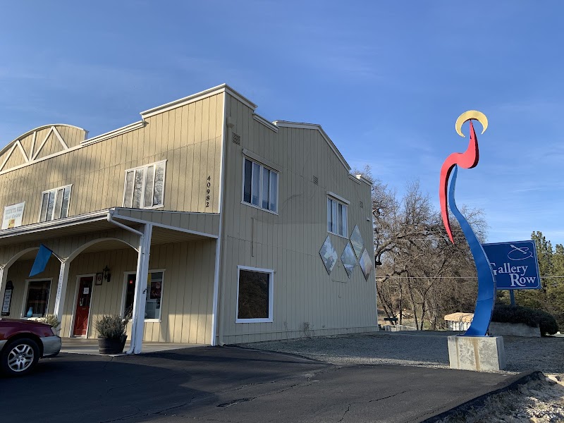 Yosemite Gateway Art Center