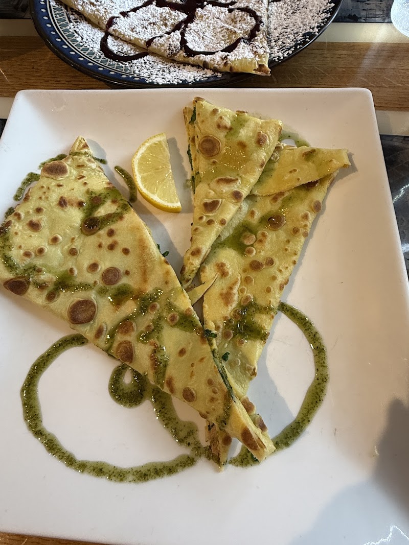 Crepes De Luxe Cafe