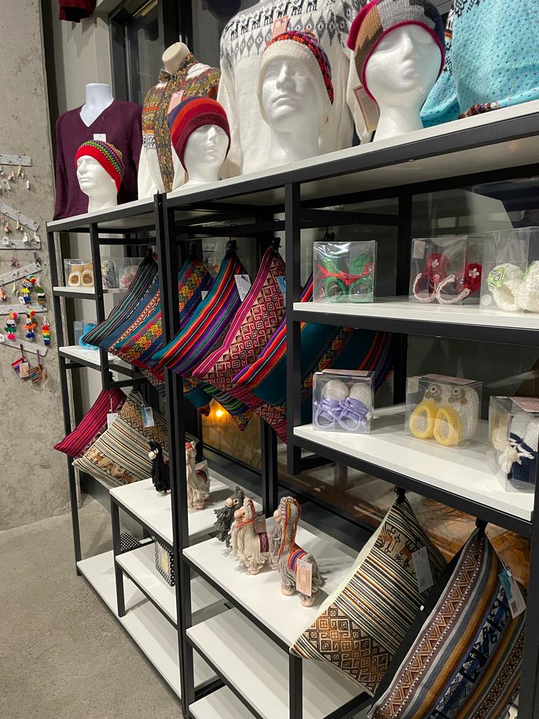 LiRo Apparel and Accessories