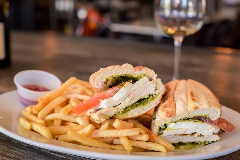 Giardino Neighborhood Cucina