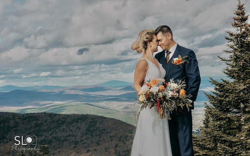 Thistle 'n Thorn Floral 