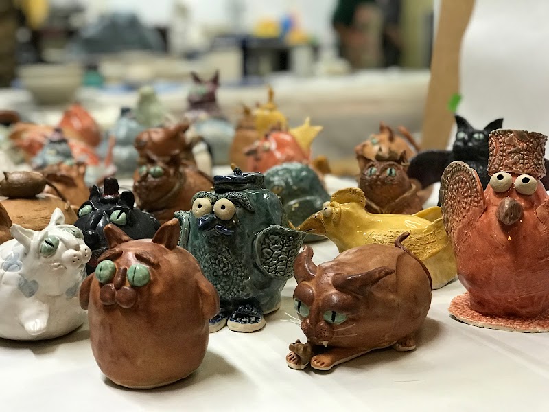 HAPPY LIFE POTTERY