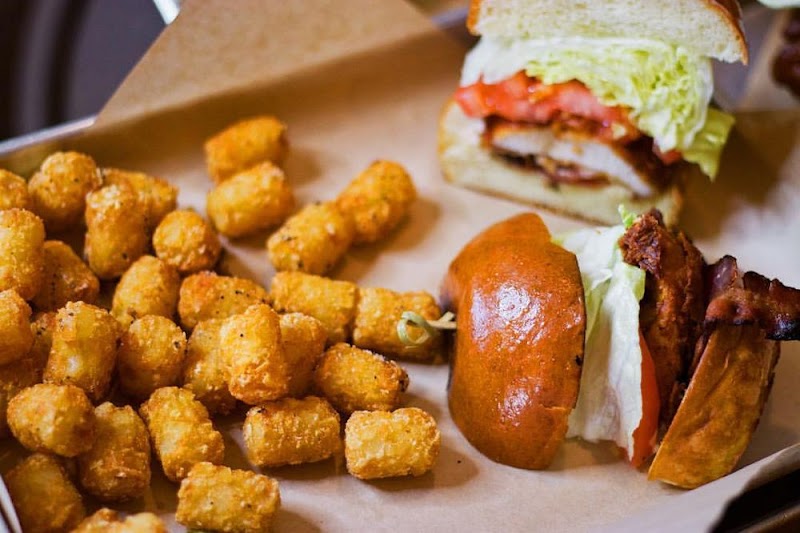 ROOKIES SPORTS BAR & GRILL