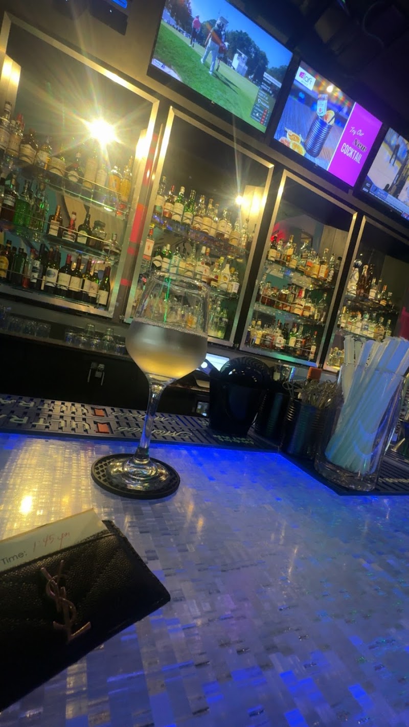 WXYZ Lounge at Aloft Hotel