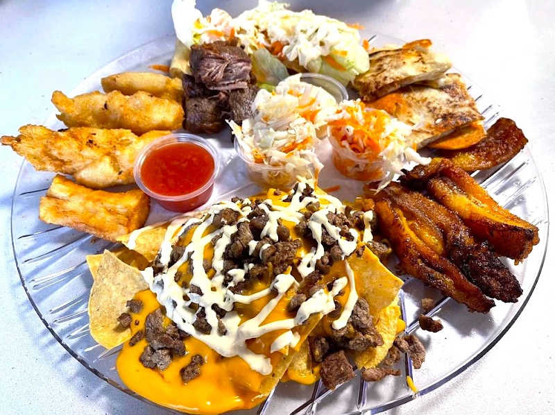 PUPUSERIA LAS CABANAS LLC