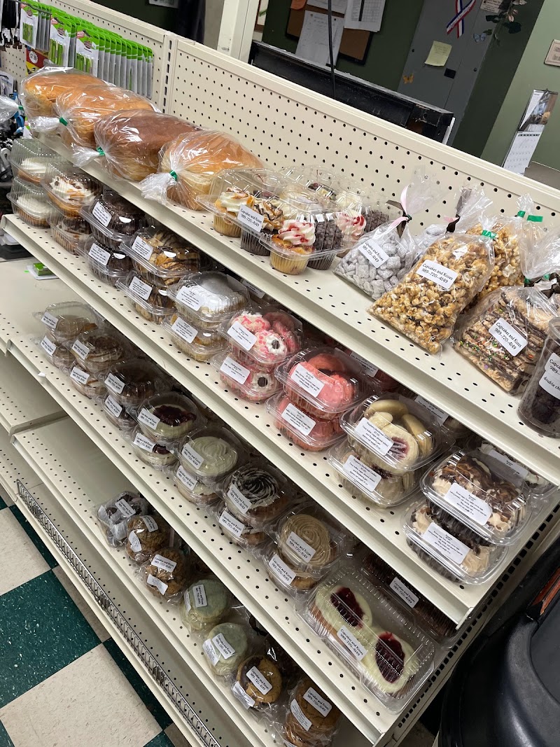 Dewey's Trading Post Maple Rapids