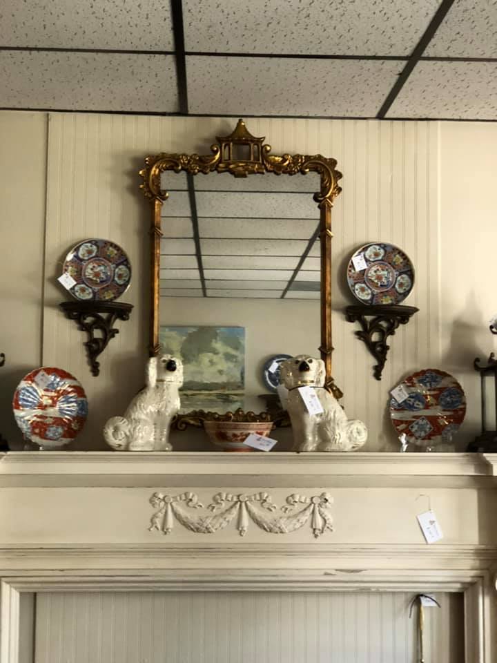 ViviAn?s Antiques, etc