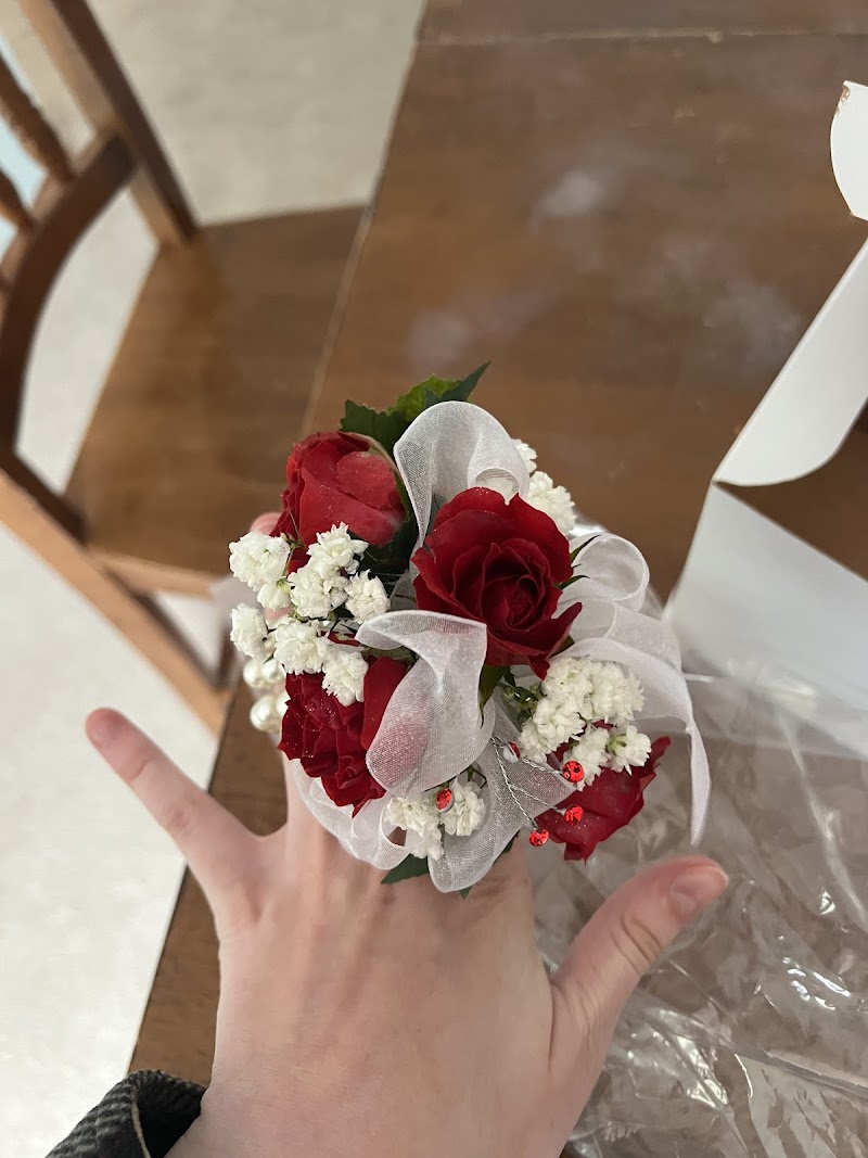 Howe's Greenhouse & Flower Shoppe, LLC