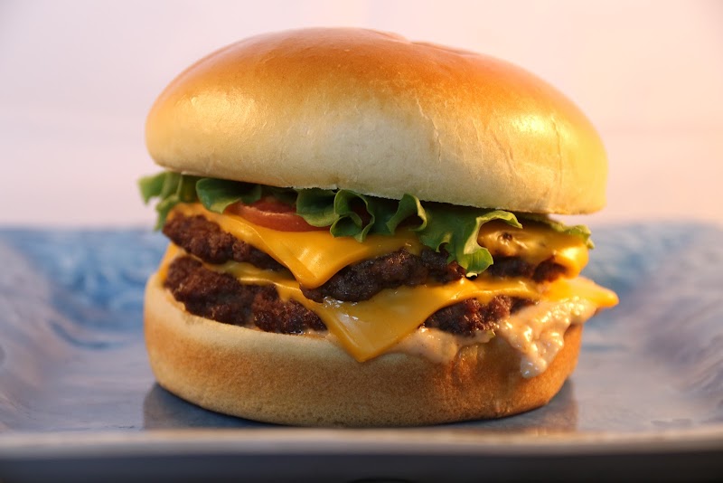 Kahuna's Burgers & More