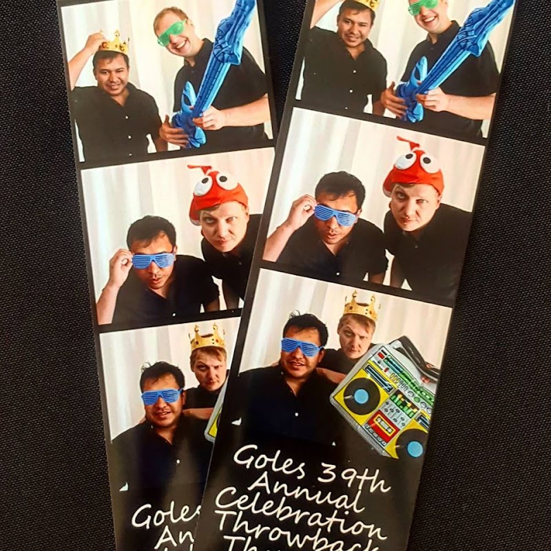 Now You Look Amazing Photo Booth