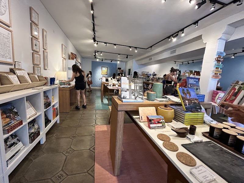 Gallivant Palm Springs 