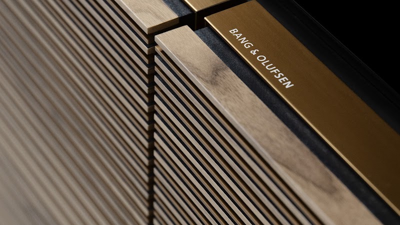 Bang & Olufsen