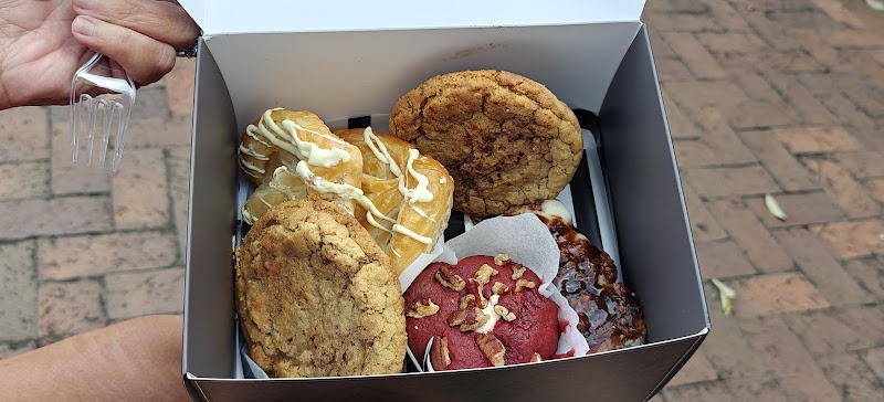 Sweet Evelyn's Perry