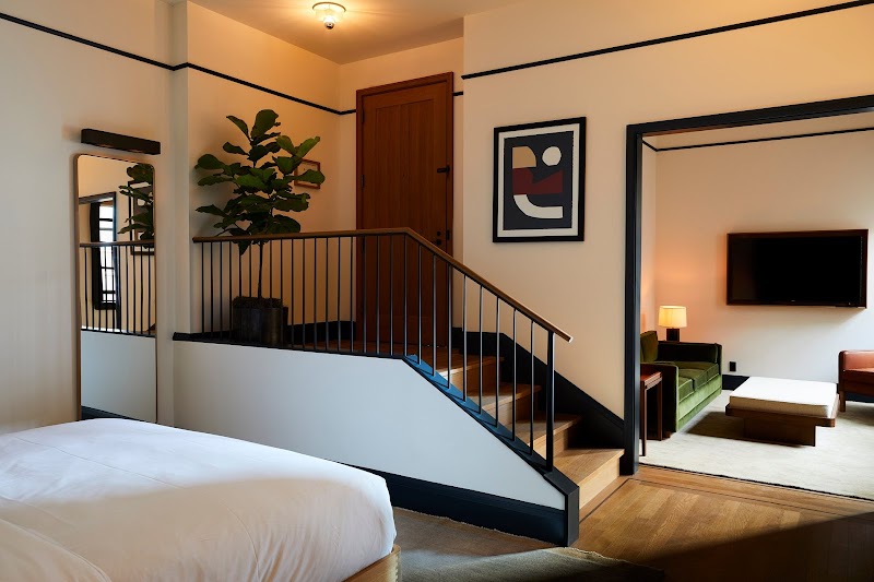 Detroit Food Group LLC 