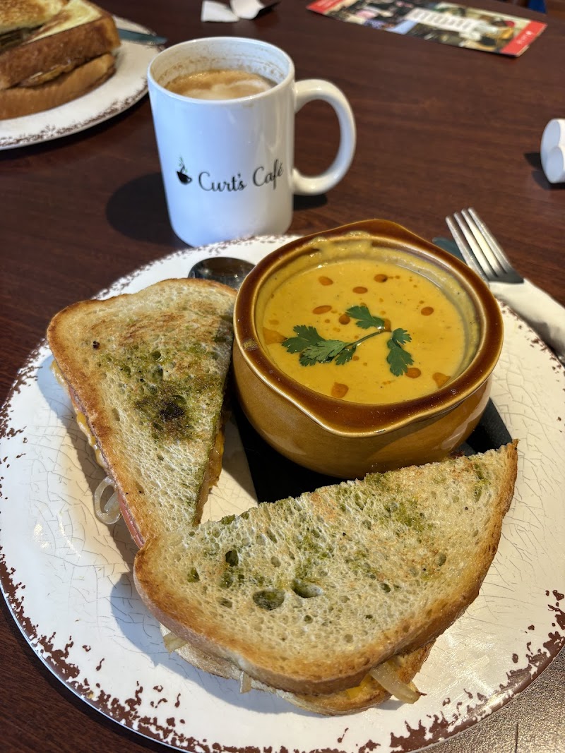 Curt's Cafe Highland Park