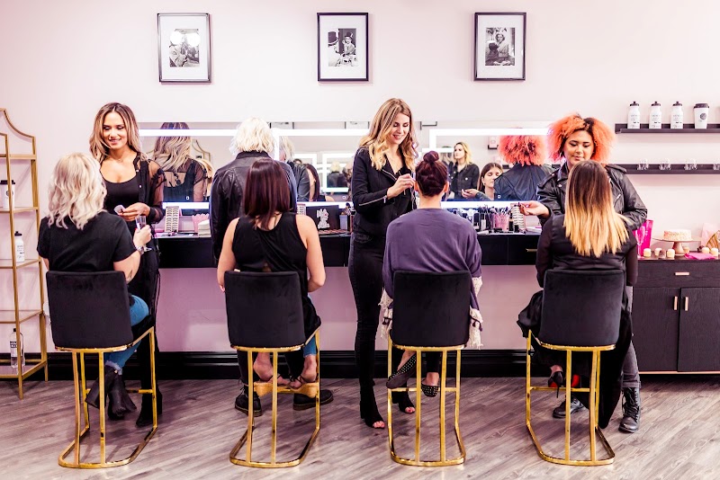 MUAH MAKEUP & LASH BAR