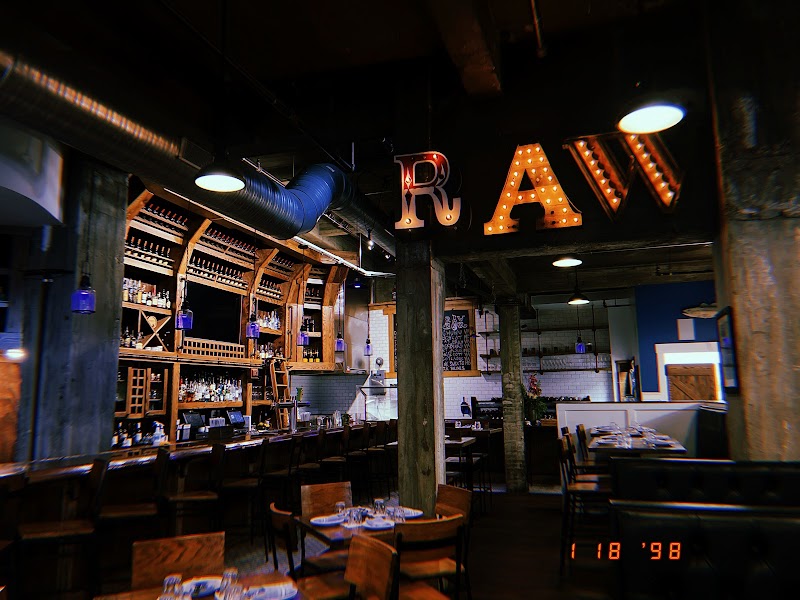 Mogan's Oyster House 