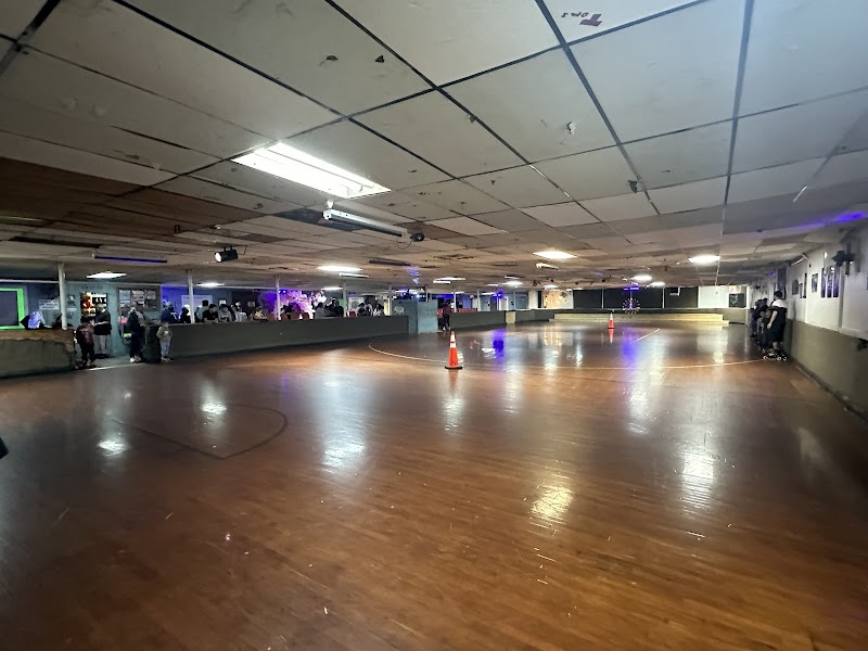 Cedar Hill Roller Rink - Historic Downtown