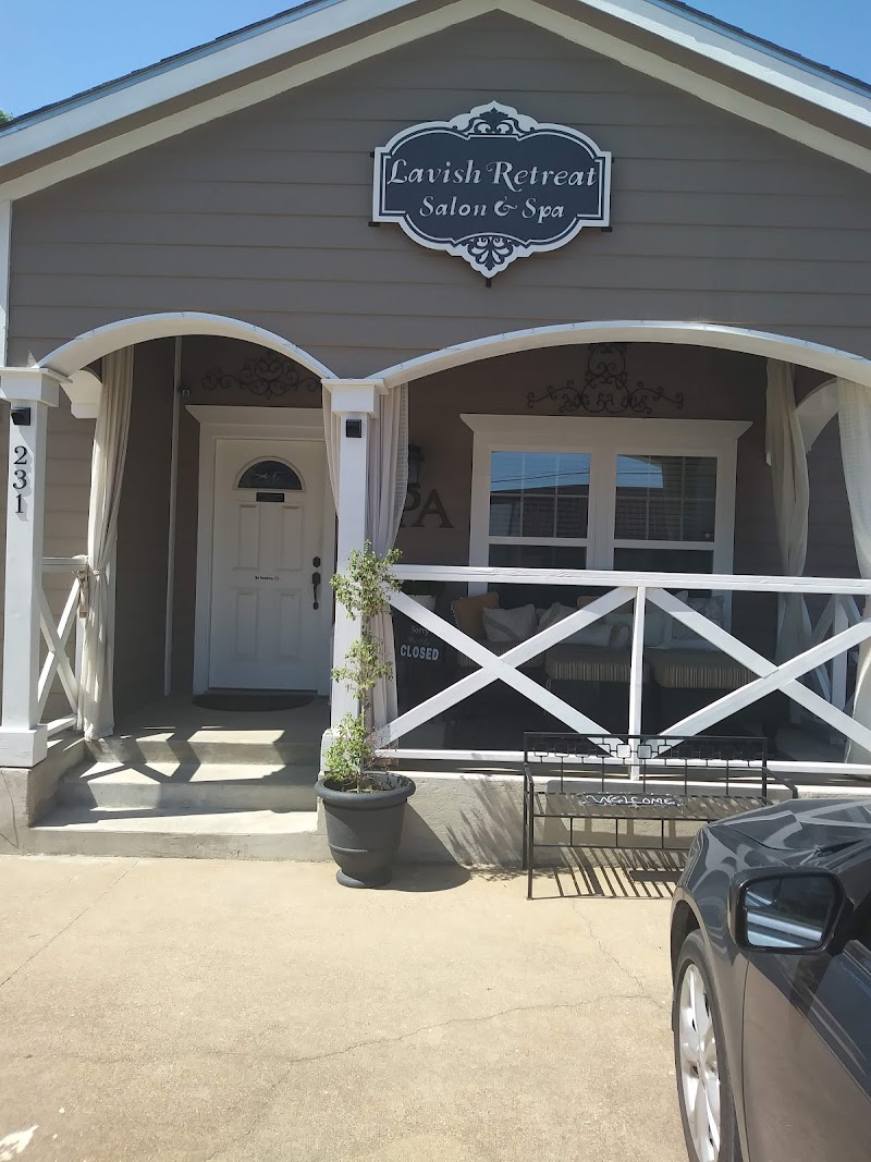 Lavish Retreat Salon & Spa - Historic Downtown