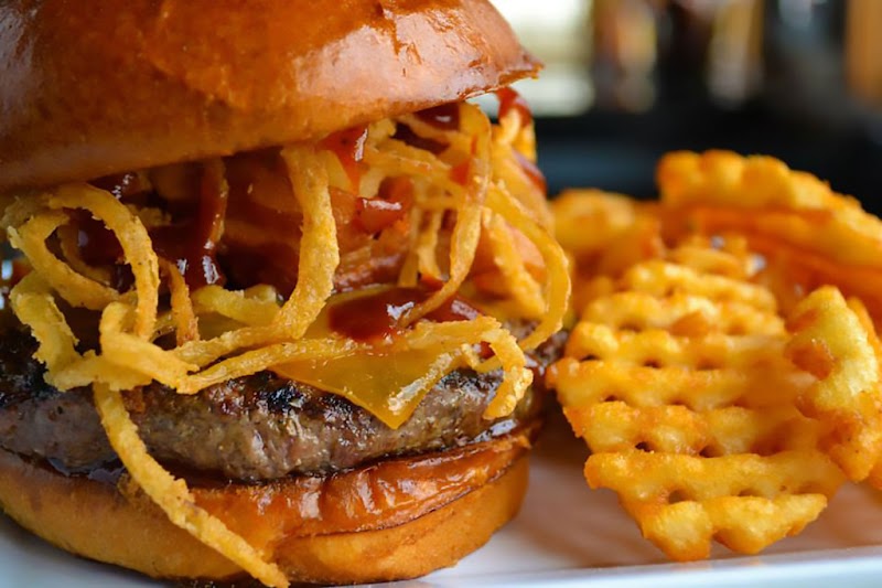 Broken Oar Marina-Bar & Grill