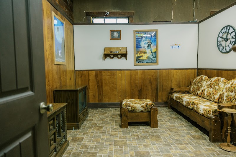 Escape From Warehouse 1 / Axe Kicking