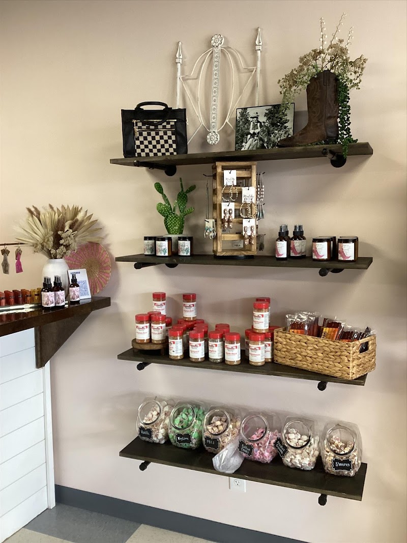 Muddy Creek Clothing Boutique