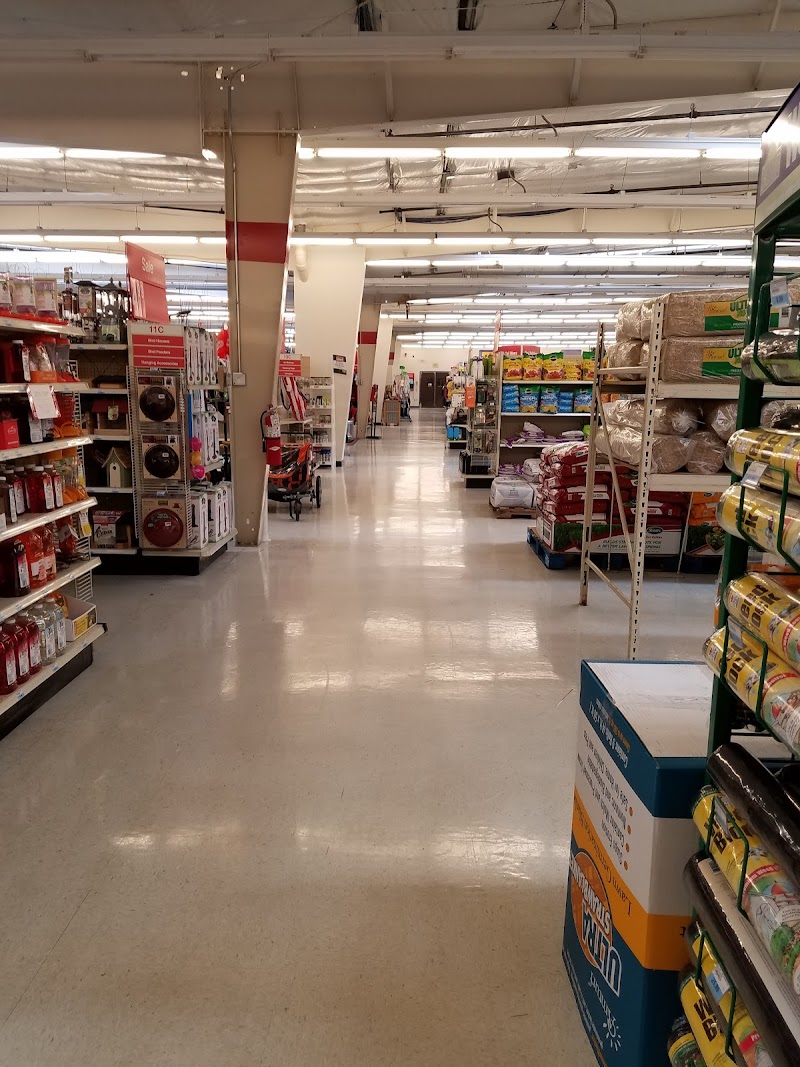 Blain's Farm & Fleet