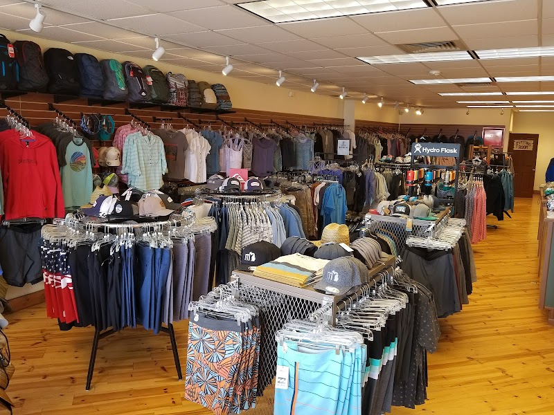 Round Lake Outfitters