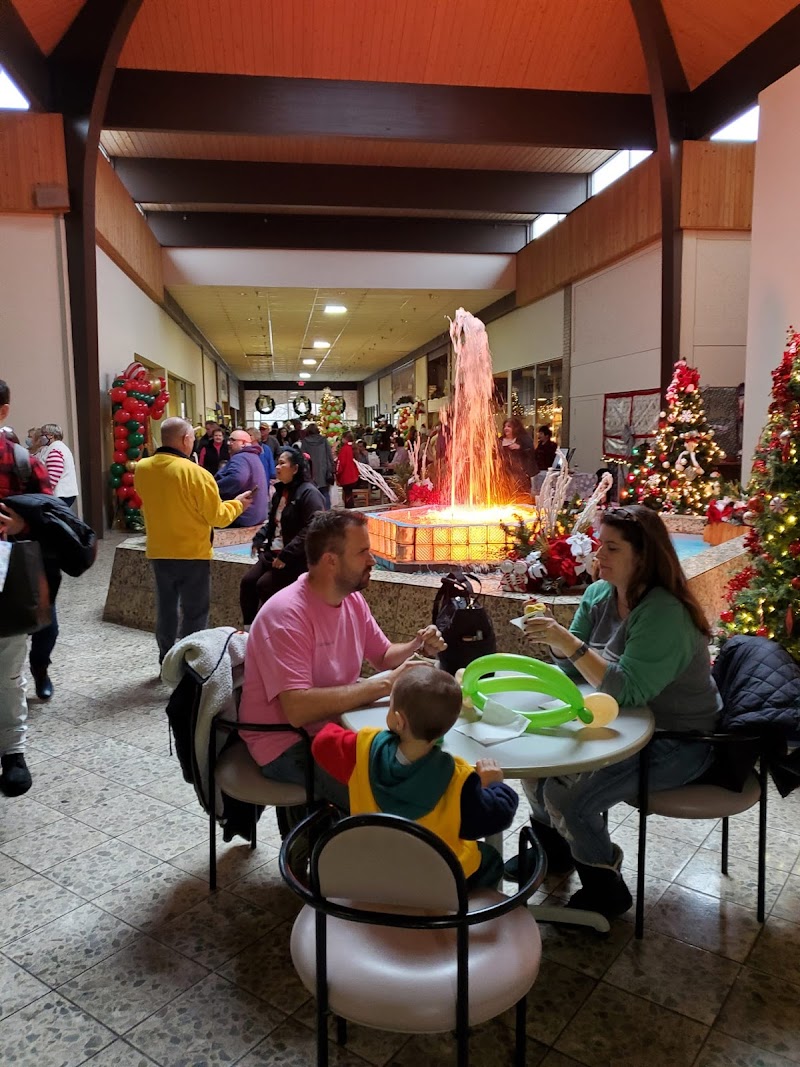 Swogger Lane Gallery, Gifts & Alterations