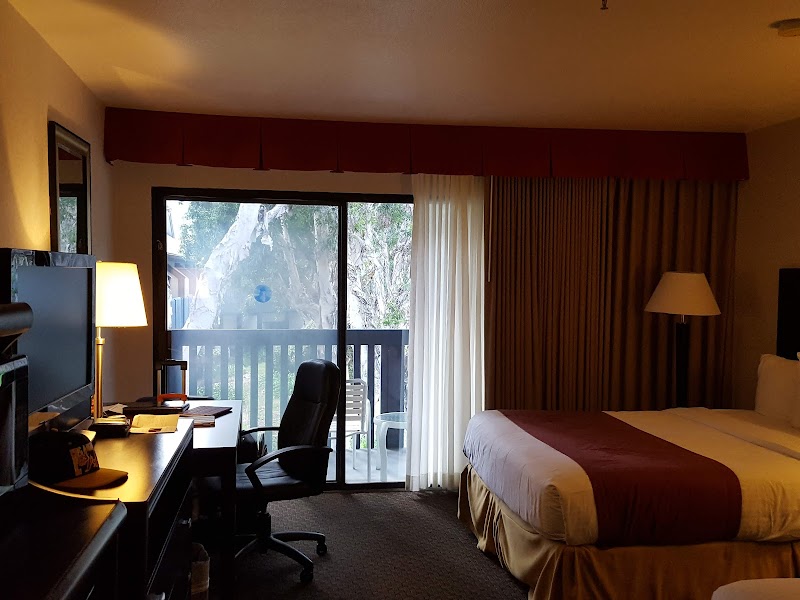 Carlsbad By The Sea Hotel