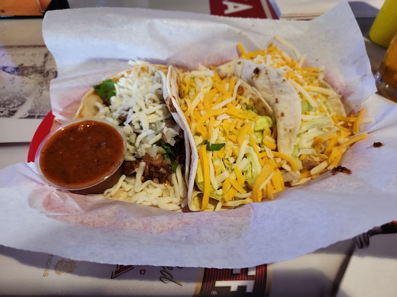 Pepi's Sports Bar & Grill