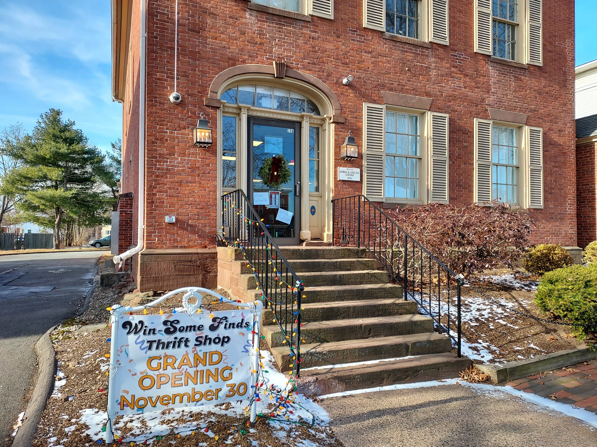 Win-Some Finds Thrift Store