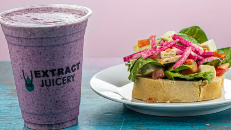 Extract Juicery Organic Café