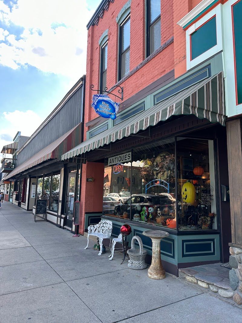 Big River Antiques and Auctions