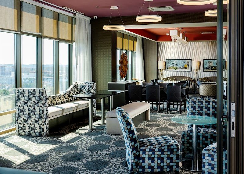 10th and Terrace Rooftop & Overlook Restaurant 
