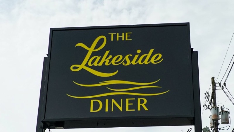Lakeside Diner
