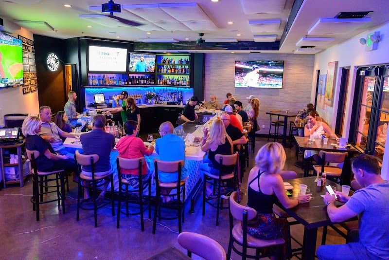 RD RNNR Libations Pints & Plates