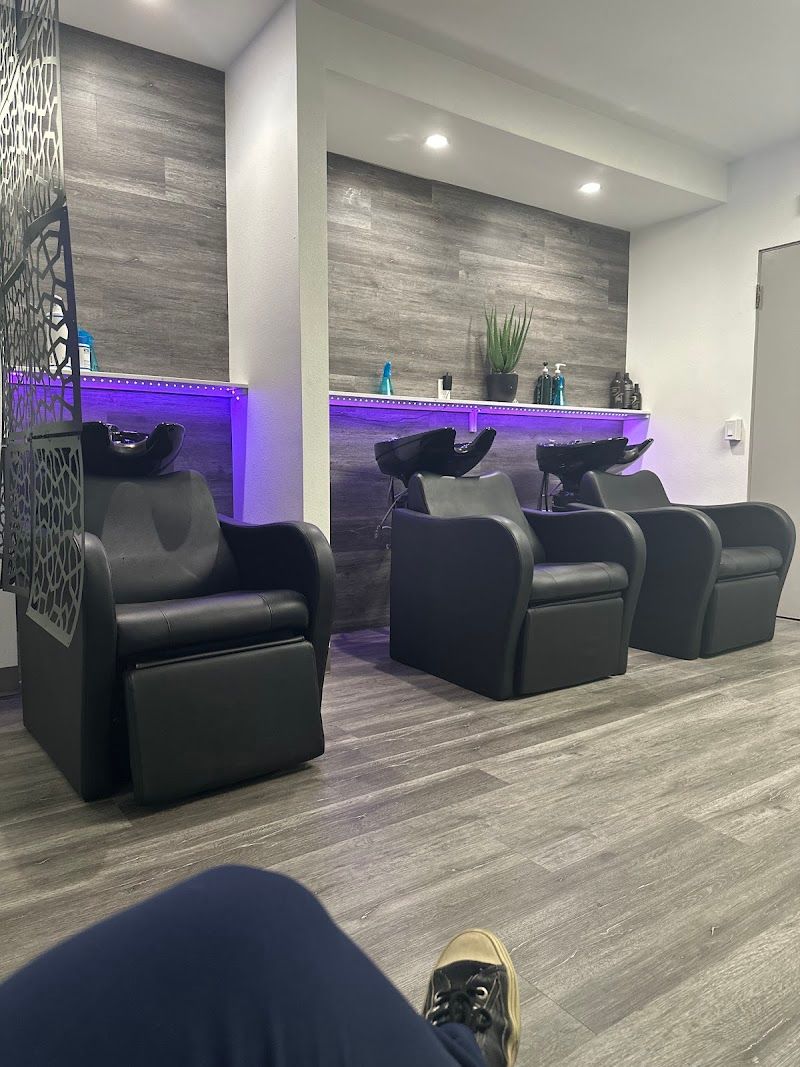 Sarah Hewitt Salon