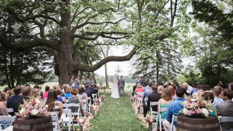 Small Town Weddings & Floral