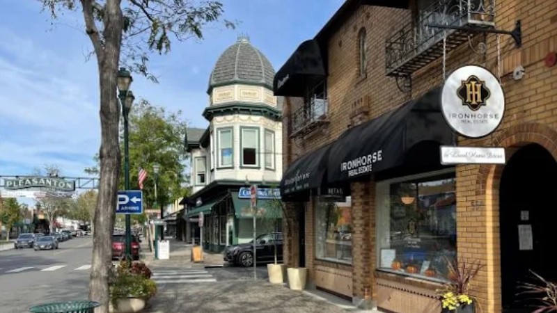 Iron Horse Real Estate & Home Decor