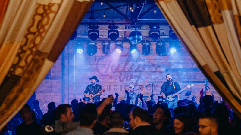 Tuffy's Music Box & Lounge