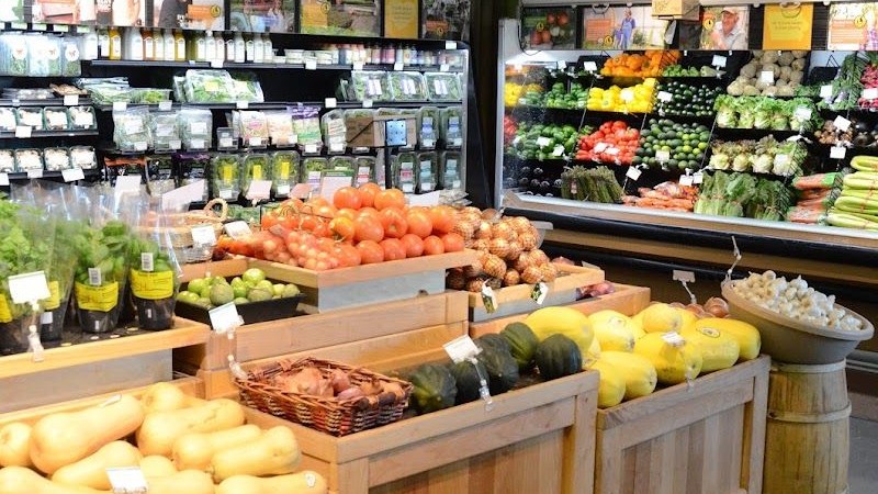 New Pioneer Food Co-op
