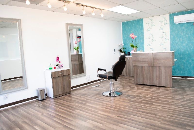 Aristo Brows Threading Studio