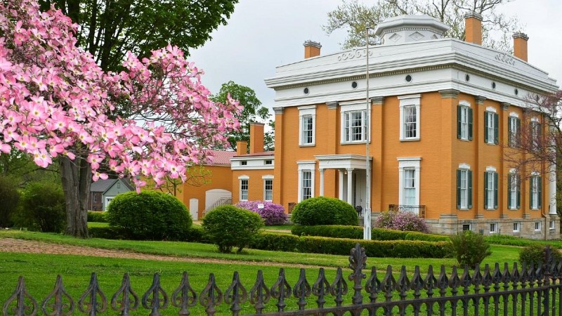 Visit Madison / Lanier Mansion Gift Shop