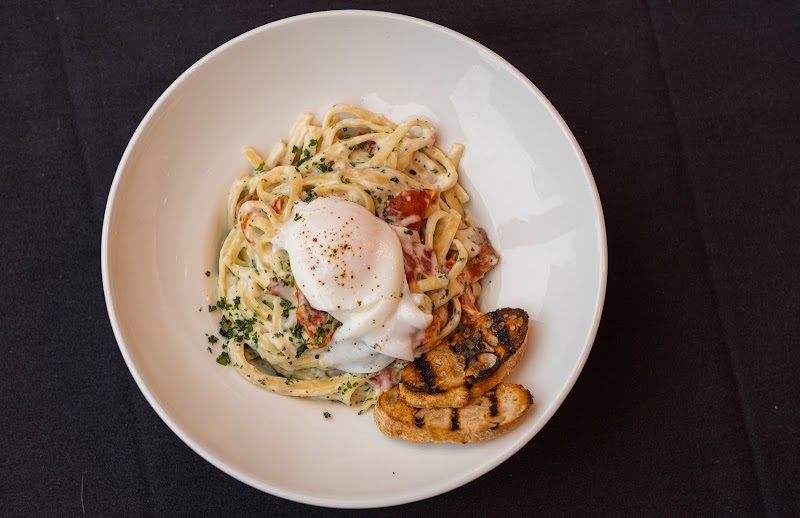 84 Italian Steakhouse at Radisson Blu Fargo