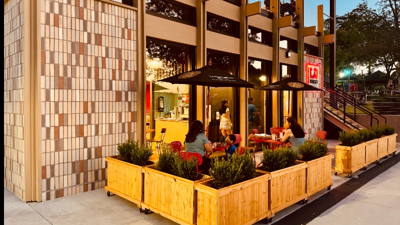 LR Burger