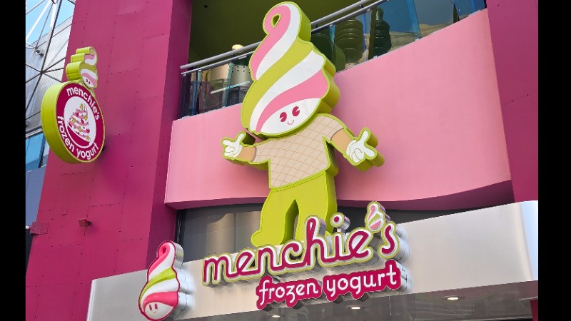 Menchie's Frozen Yogurt