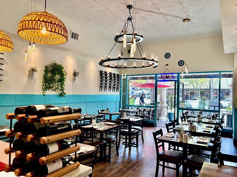 Calamari Bistro & Bar